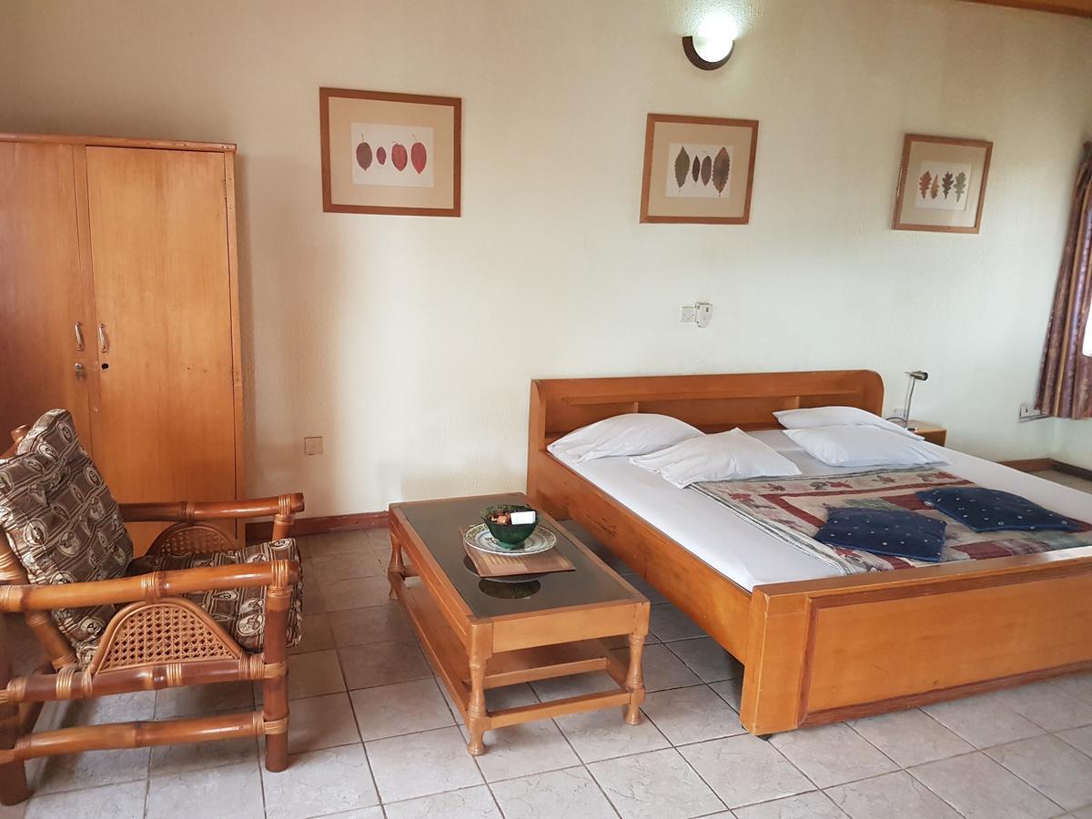 De Mod Hotel Ngleshi Amanfro Εξωτερικό φωτογραφία