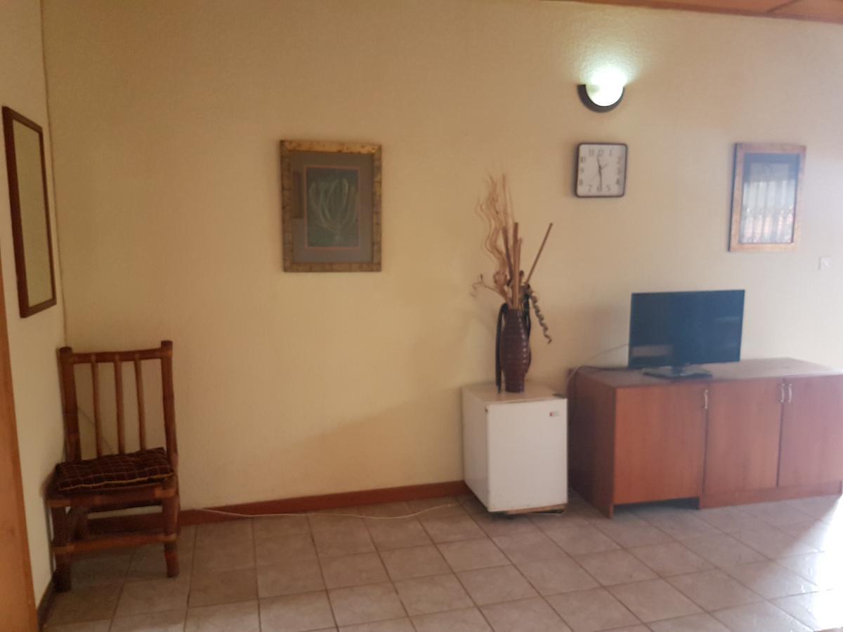 De Mod Hotel Ngleshi Amanfro Εξωτερικό φωτογραφία